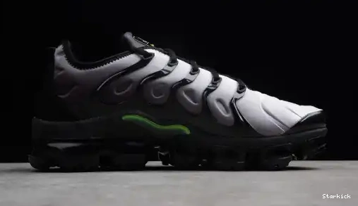 VAPORMAX 924453-009 PLUS BLACK VOLT-WHITE 0702